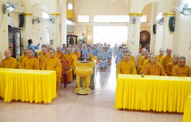 Chư hành giả và Phật tử