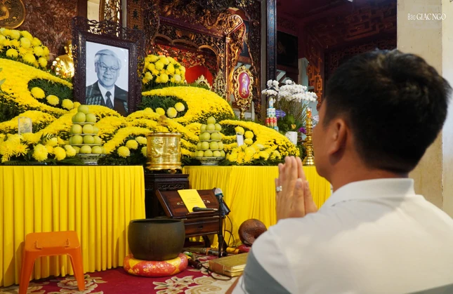 Tri ân những đóng góp của bác đối với nhân dân, với đất nước