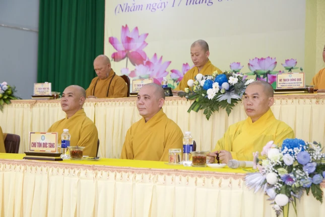 Thượng tọa Thích Đồng Thành, Phó Thường trực Ban Trị sự GHPGVN tỉnh Bình Định, phát biểu chào mừng - Ảnh: Ban TT-TT Phật giáo tỉnh Bình Định