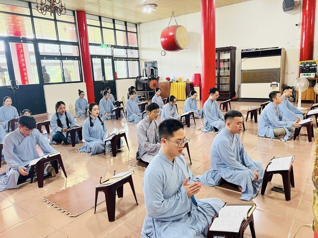 Phật tử người Việt sinh sống, học tập, làm việc tại Đài Loan