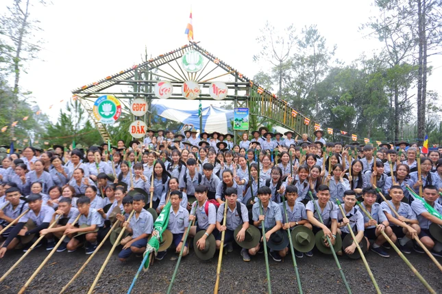 Gia đình Phật tử tỉnh Đắk Lắk mang tên Nguyên Mãn - Ảnh: TT trại Lục Hòa III