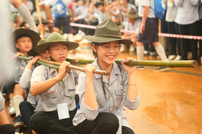 Trò chơi "Khỉ chúa cứu bầy" - Ảnh: TT trại Lục Hòa III