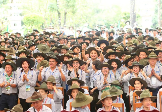 Trại Lục Hòa 3 với mục đích tạo môi trường tu tập kiến thức Phật học, hiểu rõ chặng đường lịch sử của tổ chức, giao lưu sinh hoạt, họp mặt, kết thân, học tập và trao đổi kỹ năng chuyên môn, phát huy sáng kiến để xây dựng tổ chức Gia đình Phật tử ngày càng vững mạnh - Ảnh: TT trại Lục Hòa III