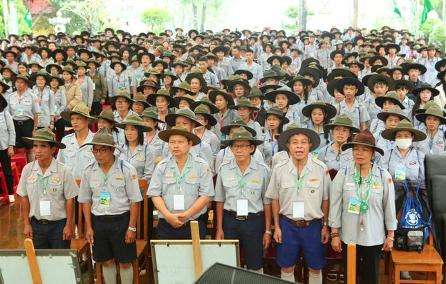 Đồng thời hun đúc tinh thần truyền thống, kiên định lý tưởng để xây dựng và phát triển tổ chức Gia đình Phật tử khu vực 5 tỉnh Tây Nguyên nói riêng và góp phần phát triển tổ chức Gia đình Phật tử cả nước nói chung - Ảnh: TT trại Lục Hòa III