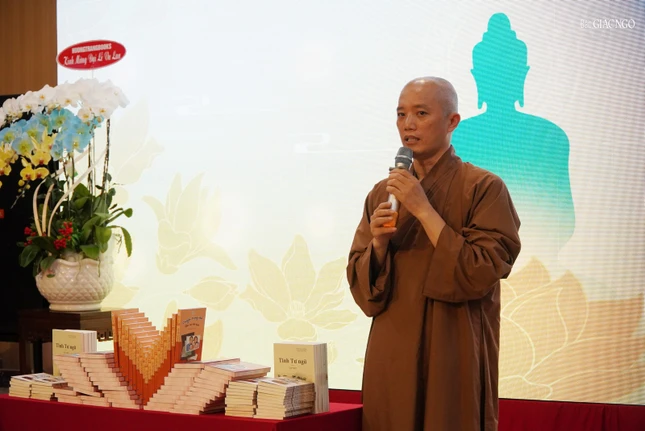 Đại đức Thích Vạn Lợi (Vĩnh Nghiêm Books) chia sẻ trong lễ khai mạc mong sẽ đưa sách Phật giáo đến gần với mọi người nhiều hơn
