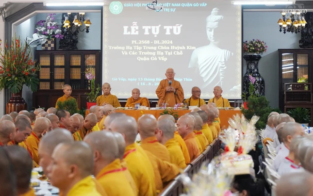 Lễ Tự tứ và dâng y cúng dường mùa Vu lan - Báo hiếu tại chùa Huỳnh Kim