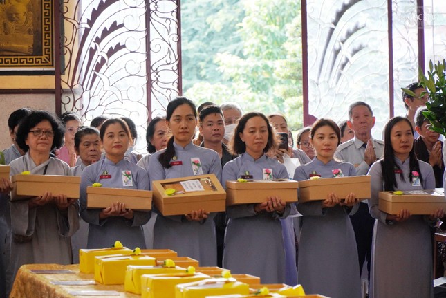 Trang nghiêm thành kính