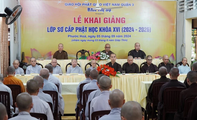 Lễ khai giảng diễn ra tại chùa Phước Hòa, Q.3, TP.HCM chiều 5-9-2024 Lễ khai giảng diễn ra tại chùa Phước Hòa, Q.3, TP.HCM chiều 5-9-2024