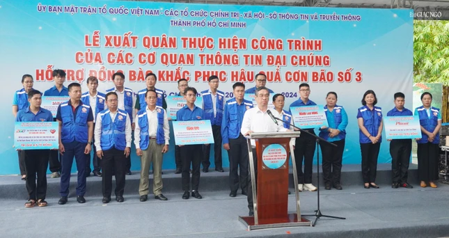 Ông Nguyễn Phước Lộc, Phó Bí thư Thành ủy, Chủ tịch UBMTTQVN TP.HCM phát biểu Ông Nguyễn Phước Lộc, Phó Bí thư Thành ủy, Chủ tịch UBMTTQVN TP.HCM phát biểu