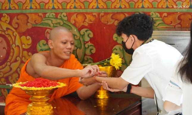 Chúc lành đến Phật tử