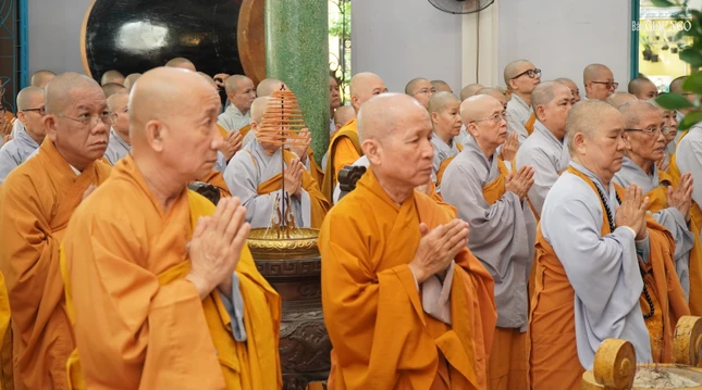 Trang nghiêm khóa lễ Trang nghiêm khóa lễ