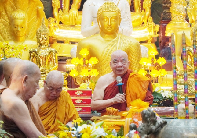 Hòa thượng Thích Thiện Tâm bạn đạo từ chứng minh Hòa thượng Thích Thiện Tâm bạn đạo từ chứng minh