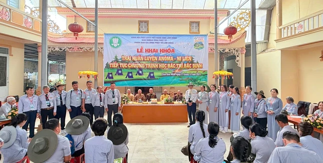 Ra mắt nhân sự Ban Quản trại