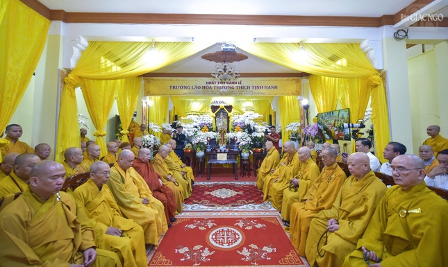 Lễ đường nơi tôn trí kim quan Trưởng lão Hòa thượng tại tổ đình Phật Bửu (Q.3, TP.HCM)