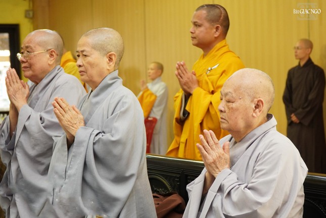 Ni trưởng Thích nữ Tịnh Nguyện, Trưởng ban Thường trực Ban Chứng minh Phân ban Ni giới T.Ư thành kính tưởng niệm Ni trưởng Thích nữ Tịnh Nguyện, Trưởng ban Thường trực Ban Chứng minh Phân ban Ni giới T.Ư thành kính tưởng niệm