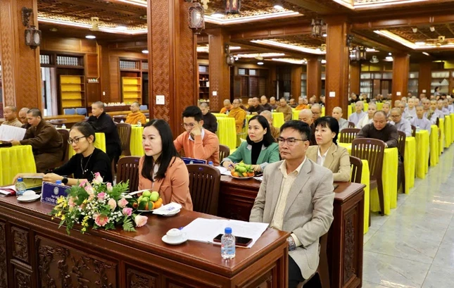 Đại diện chính quyền tỉnh tham dự