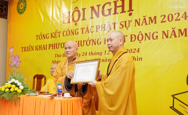 Tu viện Vĩnh Nghiệm nhận Bằng công đức của Ban Trị sự GHPGVN TP.HCM