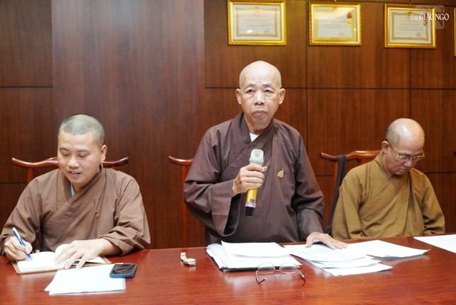 Thượng tọa Thích Thiện Chánh, Phó ban Pháp chế GHPGVN TP.HCM thông tin về việc tiếp nhận và giải quyết một vụ việc cụ thể