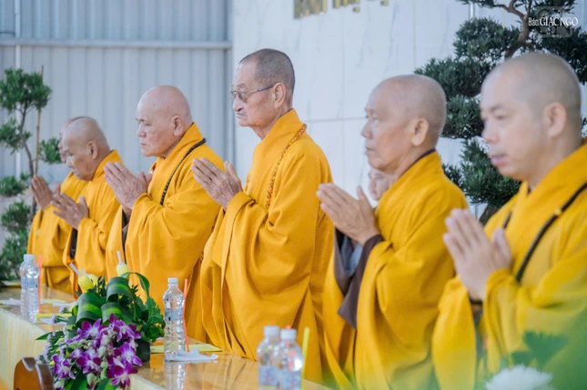 Niệm Phật cầu gia hộ Niệm Phật cầu gia hộ