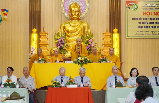 Hòa thượng Thích Khế Chơn ban đạo từ