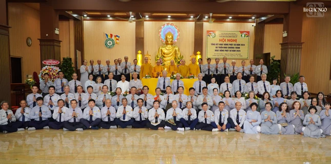 Lưu niệm cùng chư tôn đức