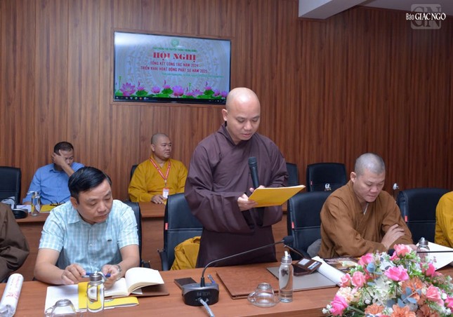 Đại đức Thích An Đạt, Ủy viên Thường trực Ban Thông tin - Truyền thông T.Ư dẫn chương trình hội nghị