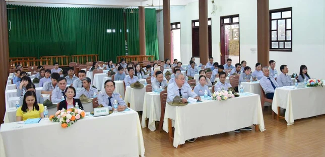 Quang cảnh hội nghị