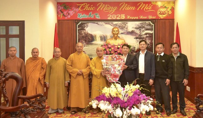 Phái đoàn thăm, chúc Tết đến lãnh đạo Tỉnh ủy tỉnh Đắk Nông