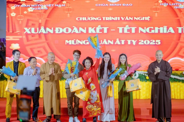 Ban Tổ chức cảm ơn các nghệ sĩ