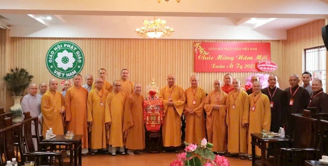 Phái đoàn thăm, chúc Tết Văn phòng 2 Trung ương Phái đoàn thăm, chúc Tết Văn phòng 2 Trung ương