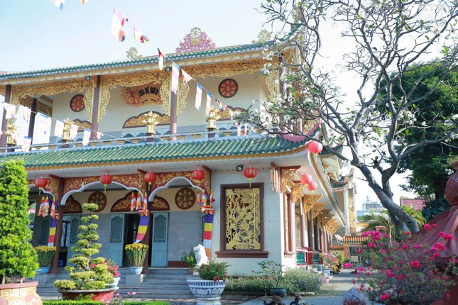 Tổ Thiệt Thoại có các đệ tử như: Tế Giác Quảng Châu, Tế Lý Quảng Đức, Tế Vĩnh Quảng Nhơn… là những thiền sư nổi tiếng trong vùng, có công đem Phật pháp hoằng hóa trong dân chúng, là bậc long tượng thiền môn