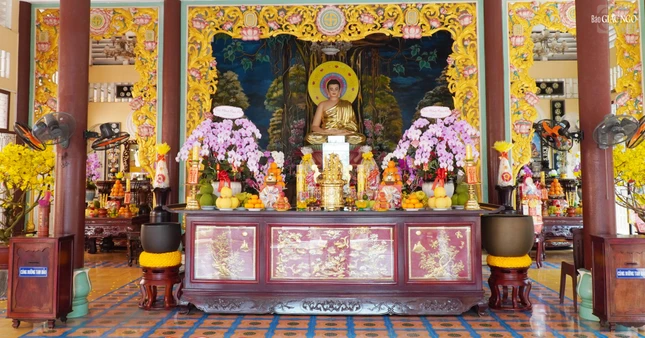 Tịnh xá được cố Ni trưởng Huỳnh Liên, Trưởng Ni giới hệ phái Khất sĩ xây dựng năm 1957 và từ đó đến nay đã trải qua nhiều lần trùng tu