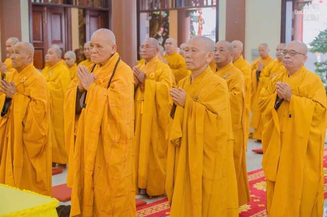 Khóa lễ tụng kinh đầu năm mới Ất Tỵ tại chùa Từ Giác Khóa lễ tụng kinh đầu năm mới Ất Tỵ tại chùa Từ Giác