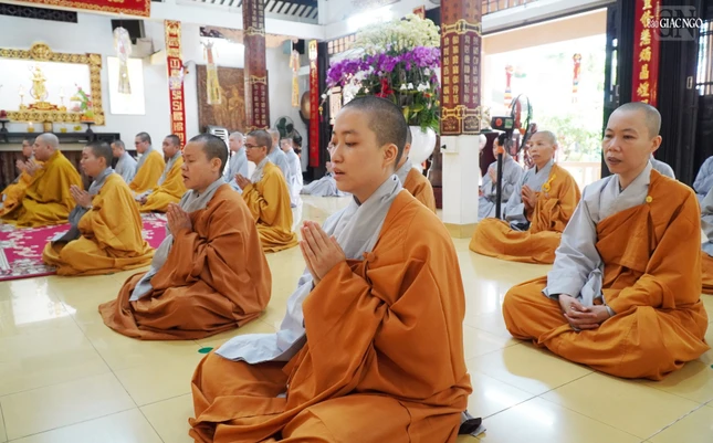 Có 32 Tăng Ni khóa 15, 16 đăng ký thi tụng luật Có 32 Tăng Ni khóa 15, 16 đăng ký thi tụng luật