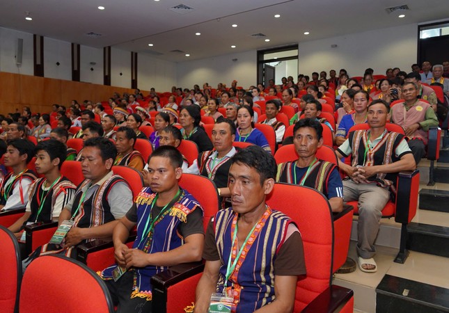 Phật tử các dân tộc tham dự