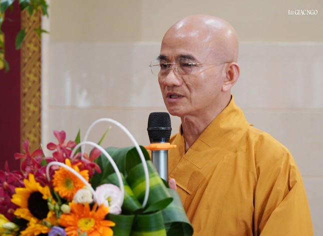 Thượng tọa Thích Thiện Quý phát biểu khai mạc