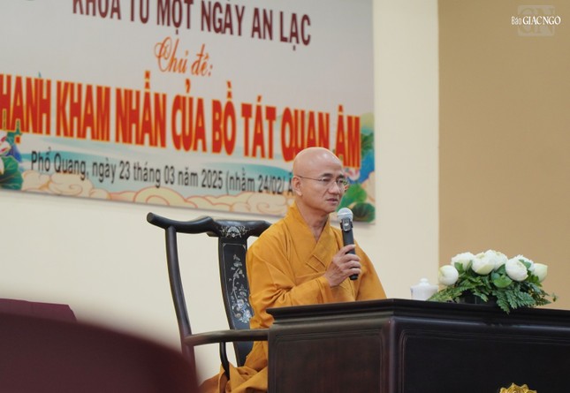 Thượng tọa Thích Thiện Quý thuyết giảng về Hạnh kham nhẫn của Bồ-tát Quan Âm