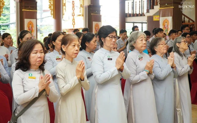 Khóa lễ diễn ra tại chùa Thiên Chánh