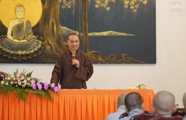 Thượng tọa Thích Trí Chơn ban đạo từ