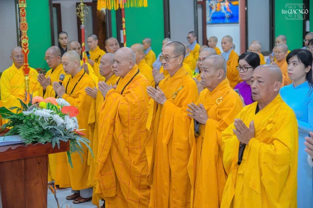 Nghi thức niệm Phật cầu gia hộ