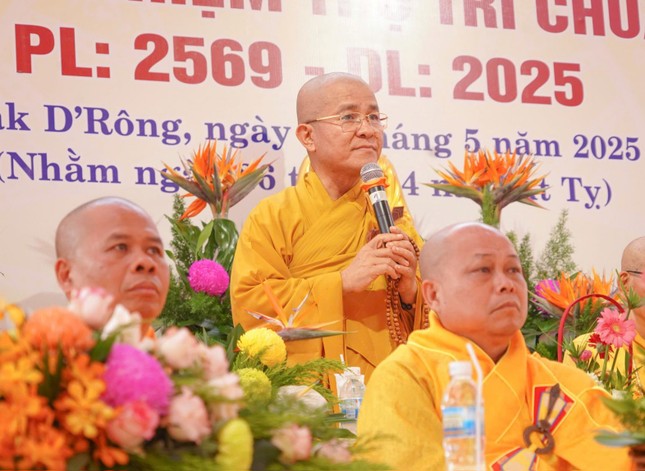 Thượng tọa Thích Quảng Hiền đạo từ chứng minh