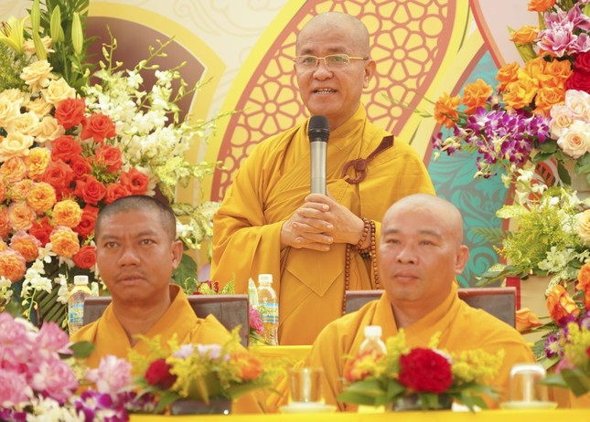 Thượng tọa Thích Quảng Hiền đạo từ chứng minh