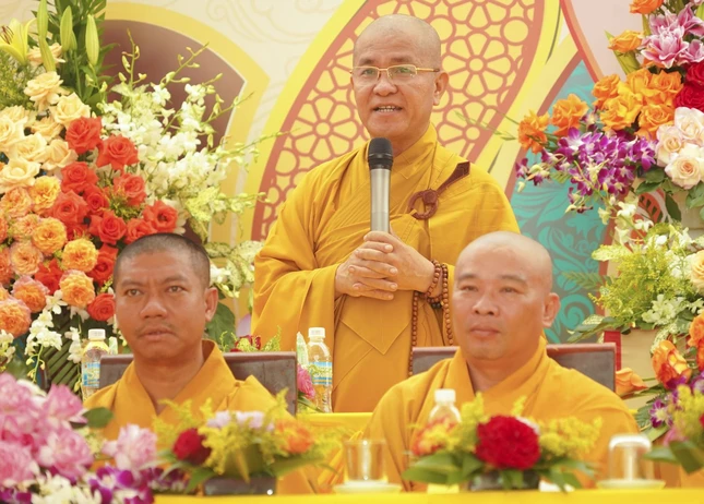 Thượng tọa Thích Quảng Hiền đạo từ chứng minh Thượng tọa Thích Quảng Hiền đạo từ chứng minh