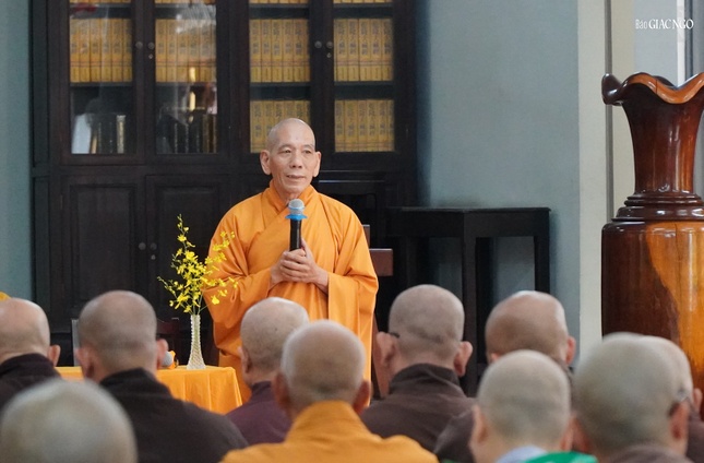 Thượng tọa Thích Giác Trí phát biểu khai mạc