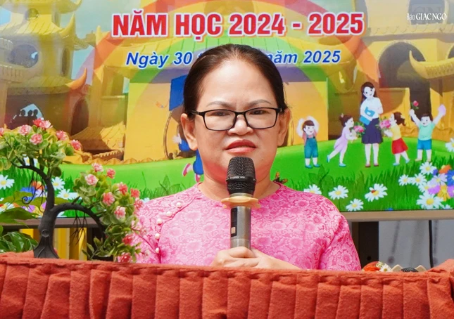 Cô Nguyễn Kim Phượng, Hiệu trưởng Trường Tiểu học Trần Quang Khải phát biểu