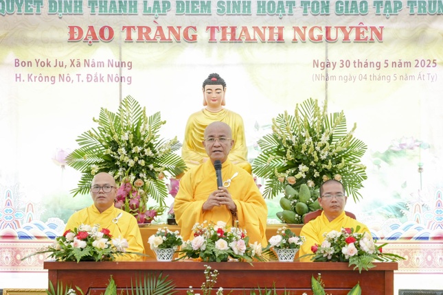 Thượng tọa Thích Quảng Hiền đạo từ chứng minh