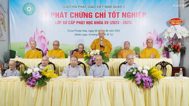 Hòa thượng Thích Nhựt Hỷ ban đạo từ chứng minh Hòa thượng Thích Nhựt Hỷ ban đạo từ chứng minh