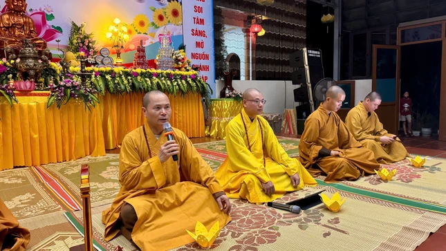 Thượng tọa Thích Minh Thuận chia sẻ về lòng tri ân đến các em khóa sinh