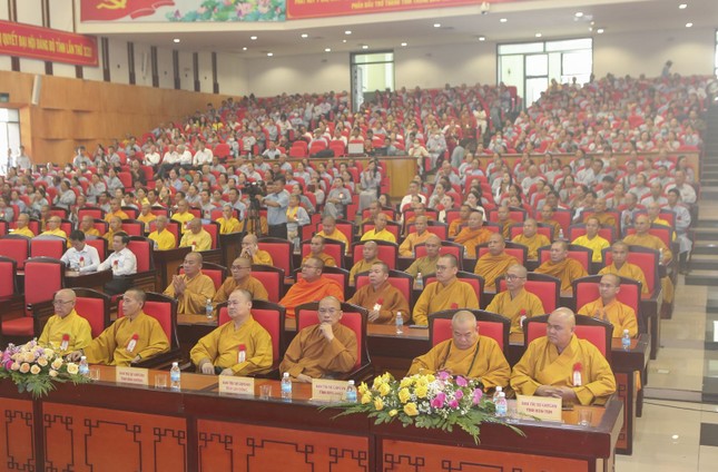 Chư tôn đức các tỉnh thành dự lễ kỷ niệm