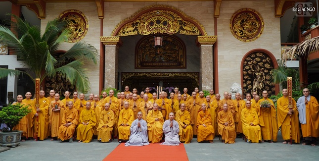 Lưu niệm cùng hành giả tại chùa Hưng Phước